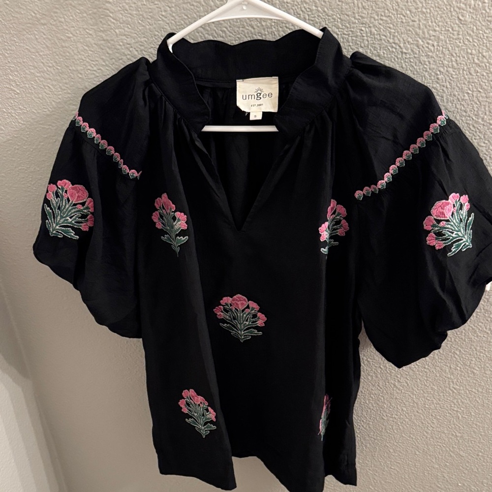 Umgee Black Top with Pink Floral Embroidery